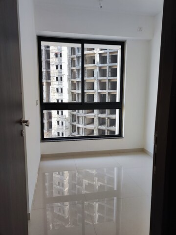 1.5 BHK Apartment For Rent in Sunteck City Avenue-2, Goregaon West