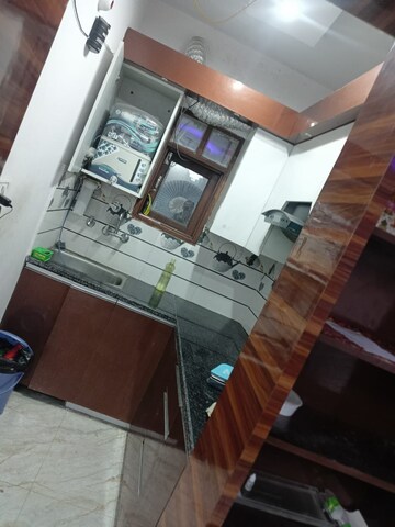 Team Area in 2 BHK Builder Floor at Dwarka Mor – for Rent