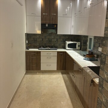 Kitchen in 2.5 BHK Apartment at RWA Apartments Sector 37, Arun Vihar – for Rent