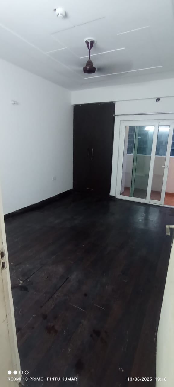 3.5 BHK + Study Room Apartment For Rent in Homes 121