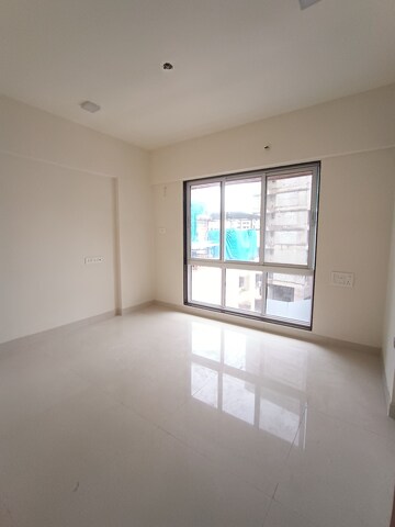Room in 1 BHK Apartment at Goyal Sea Rock, Borivali West – for Sale