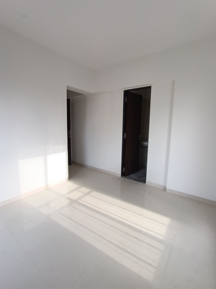 Room, goyal-sea-rock 1 Bedroom 397 Sq.Ft. Apartment In Borivali West Mumbai 9105230