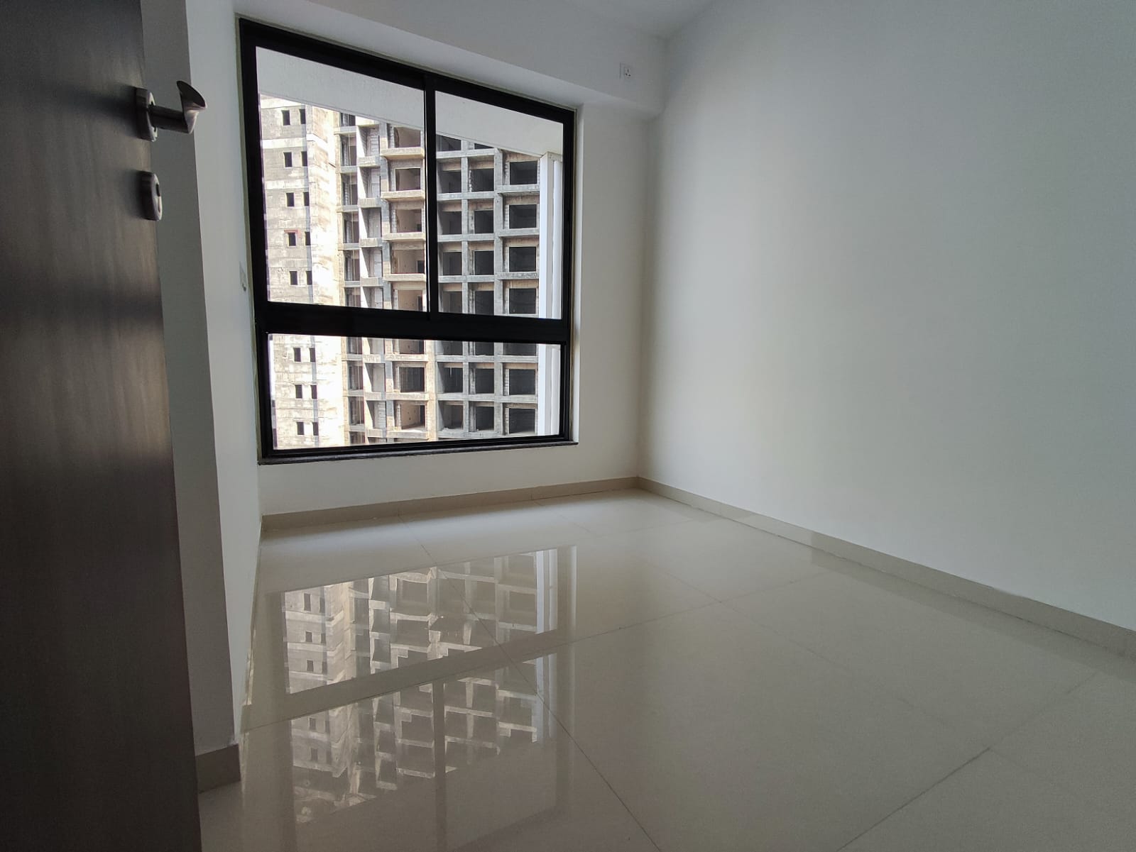 1.5 BHK + Pooja Room Apartment For Rent in Sunteck City Avenue-2