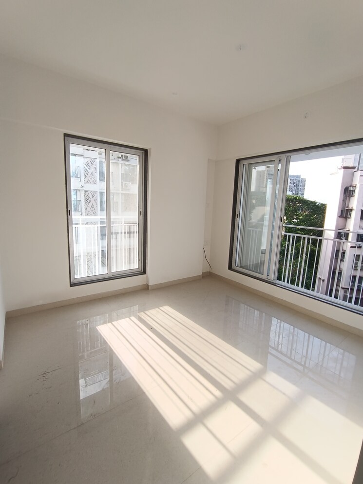 Room, ic colony 2 Bedroom 600 Sq.Ft. Apartment In Ic Colony Mumbai 9105261