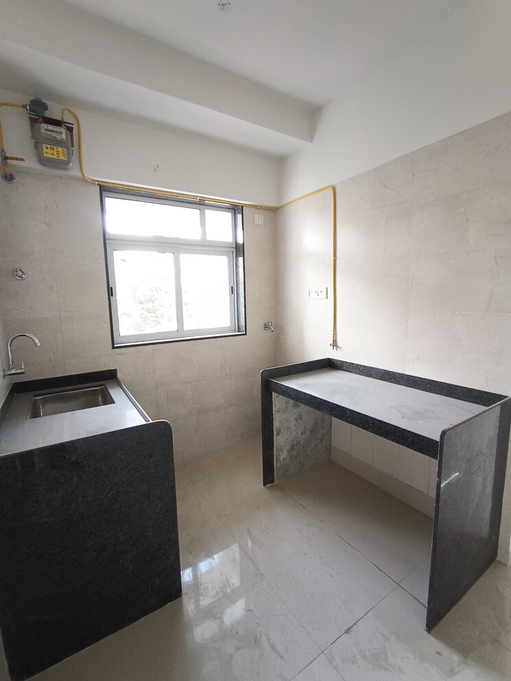 Kitchen, ic colony 2 Bedroom 600 Sq.Ft. Apartment In Ic Colony Mumbai 9105261