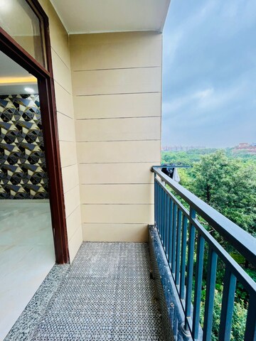 Balcony in 2 BHK Builder Floor at Dwarka – for Rent