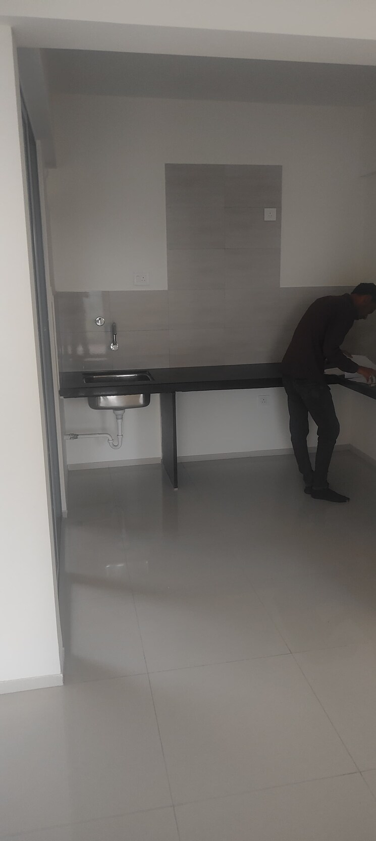 Kitchen/pantry, saarrthi-skybay-ii 2.5 Bedroom 1200 Sq.Ft. Apartment In Mahalunge Pune 9105371