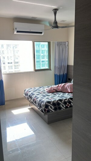 Bedroom in 2.5 BHK Apartment at Sheth Vasant Oasis, Andheri East – for Sale