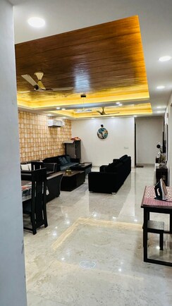 4 BHK Builder Floor For Sale in Green Fields Colony