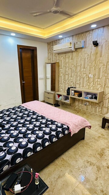 Bedroom in 4 BHK Builder Floor at Green Fields Colony – for Sale