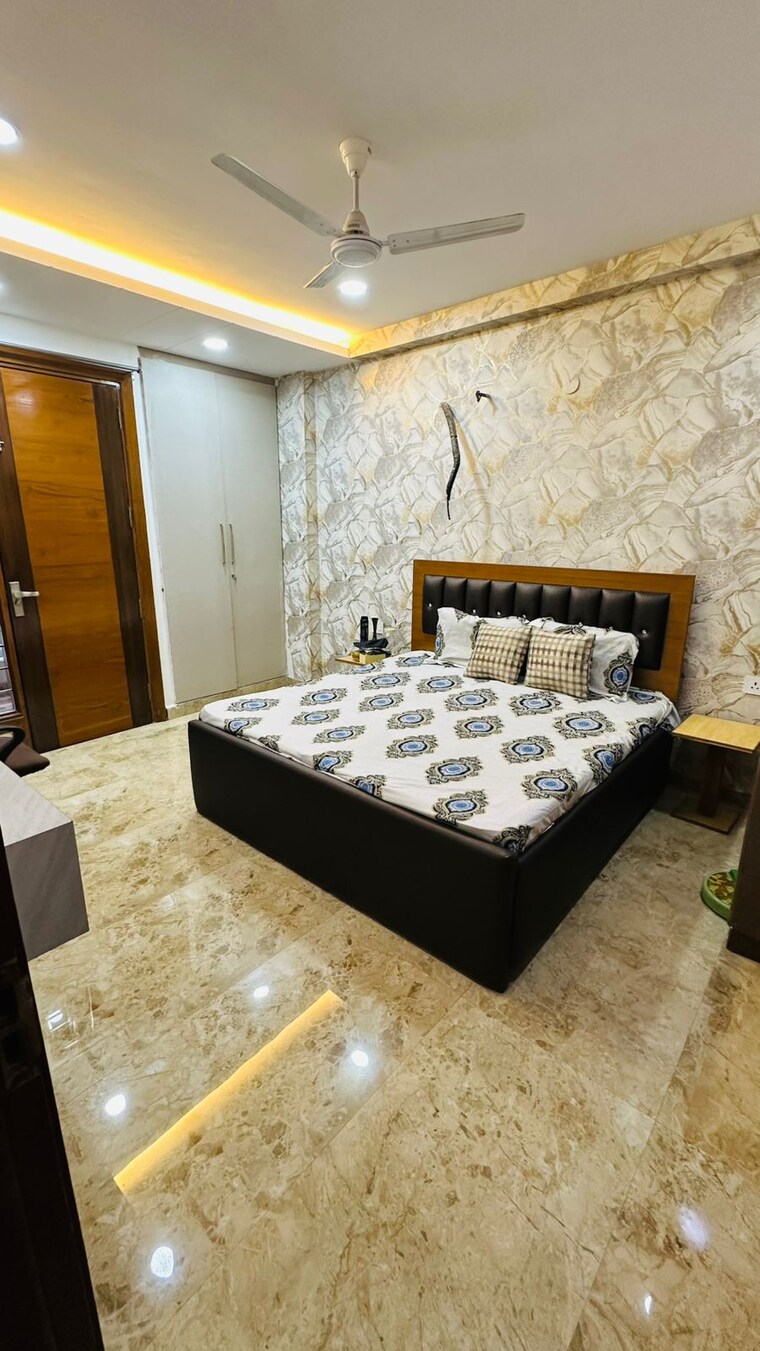 Bedroom, green fields colony 4 Bedroom 2520 Sq.Ft. Builder Floor In Green Fields Colony Faridabad 9105374