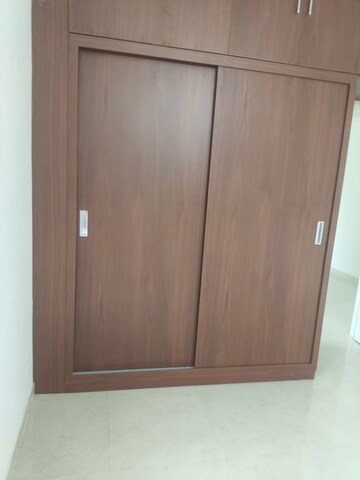 Room in 2 BHK Apartment at Signature The Millennia 2, Sector 37d – for Rent