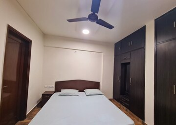 Room in 3 BHK Apartment at Sukhdev Vihar – for Sale