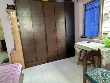 Bedroom in 2 BHK Apartment at Karve Nagar – for Rent