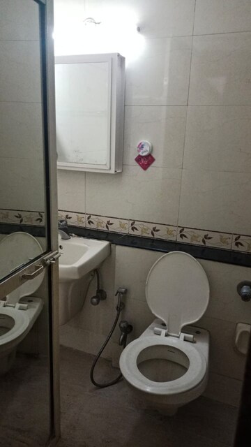 Bathroom in 1 BHK Apartment at Raheja Heights Phase 2, Goregaon East – for Rent