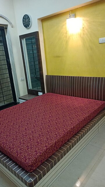 Bedroom in 1 BHK Apartment at Raheja Heights Phase 2, Goregaon East – for Rent