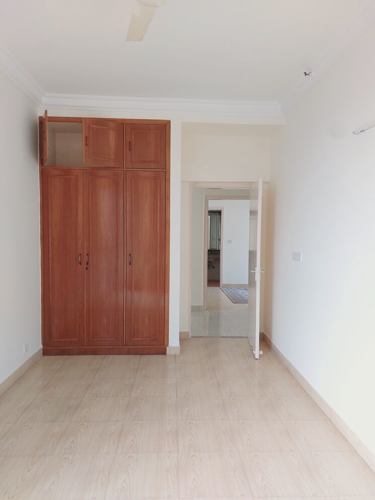 Room, dlf-regency-park-i 2 Bedroom 1150 Sq.Ft. Apartment In Dlf Phase iv Gurgaon 9105508