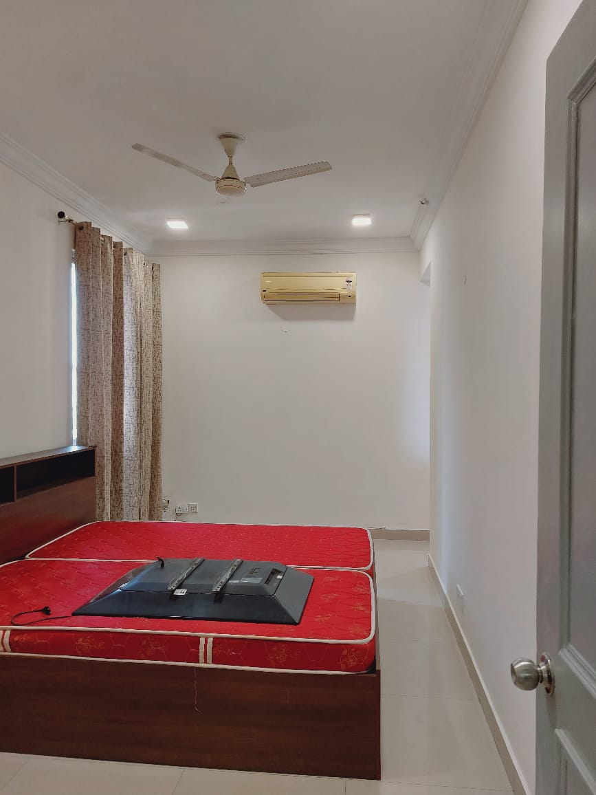 2 BHK Apartment For Rent in Suncity Essel Tower