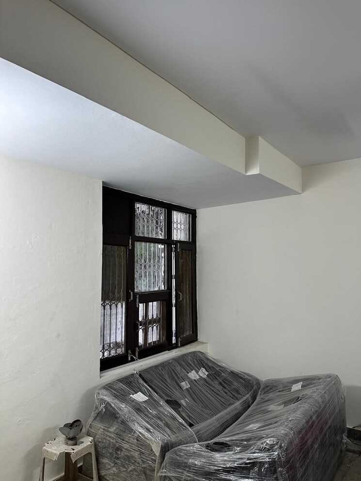 Other, bnb-pristine-floors 2.5 Bedroom 915 Sq.Ft. Apartment In Dlf Phase V Gurgaon 9105557