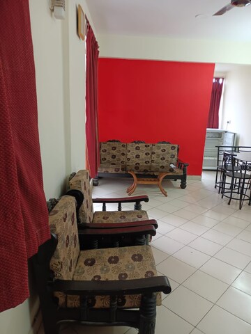 2 BHK Apartment For Rent in Maple Crescent, Sector 43