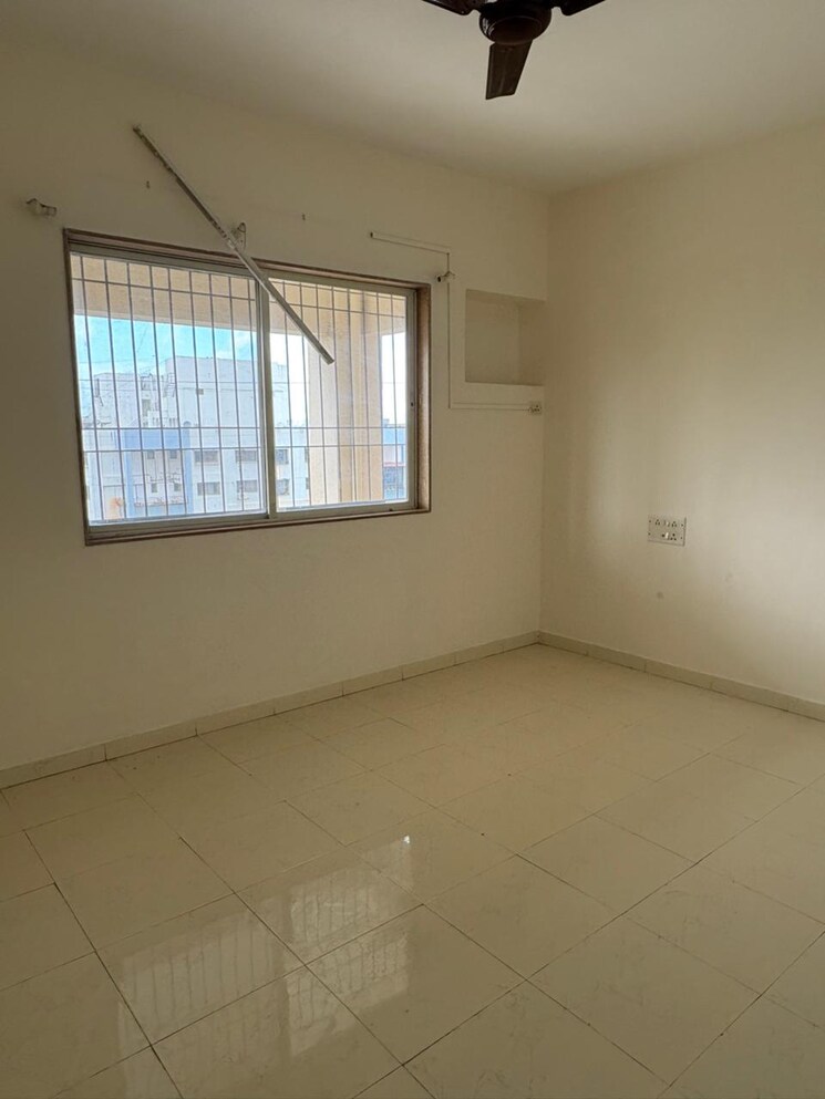 Room, green-valley-chs 3 Bedroom 1600 Sq.Ft. Apartment In Wanwadi Pune 9105578