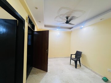 Team Area in 2 BHK Independent House at Chattarpur – for Rent