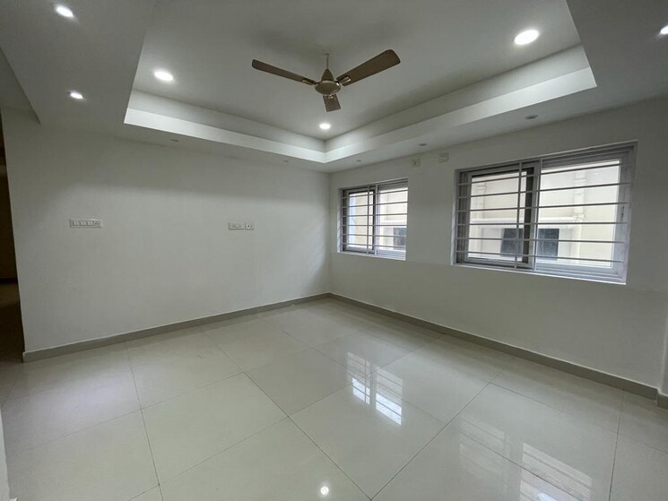 Room, banjara hills 3 Bedroom 3388 Sq.Ft. Apartment In Banjara Hills Hyderabad 9105580