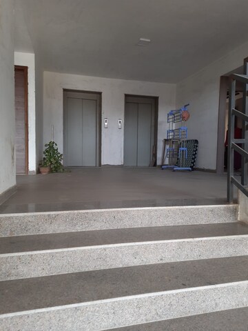 Room in 3 BHK Apartment at Shilaj – for Rent