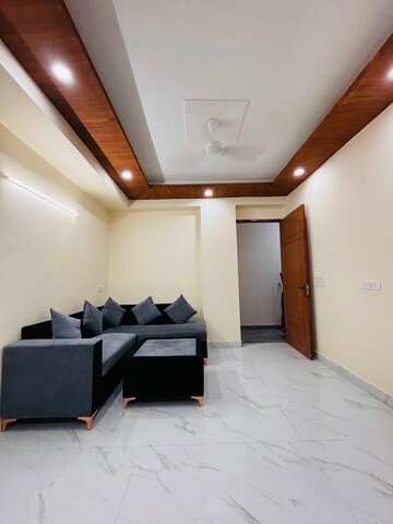 Team Area in 1 BHK Builder Floor at Saket – for Rent