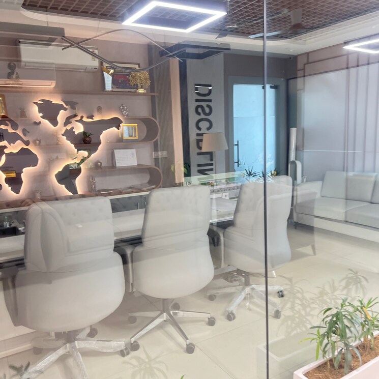 Team Area, rps-world-trade-center Commercial Office Space 451 Sq.Ft. In Sector 27c Faridabad 9105600