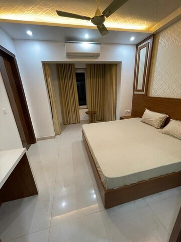 Kitchen in 1 BHK Builder Floor at Gupta Awas, Sector 43 – for Rent