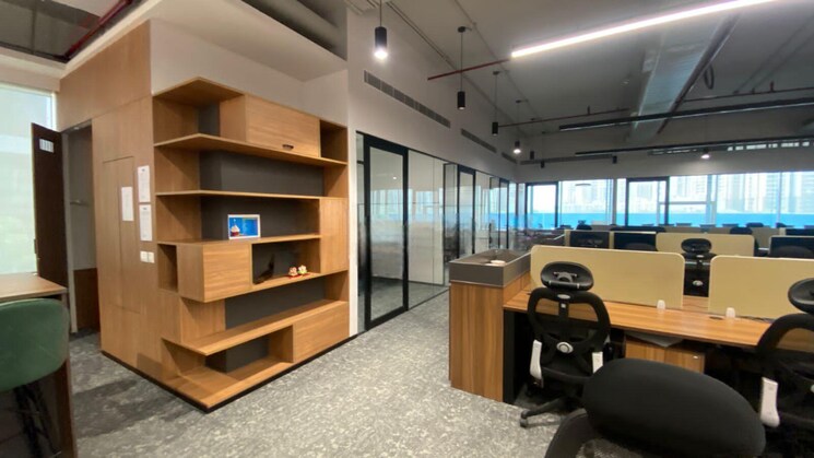  Parking, j m road Commercial Office Space 3400 Sq.Ft. In J M Road Pune 9105635