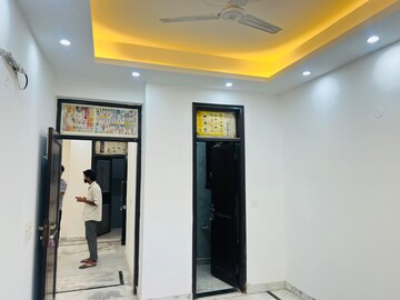 Bedroom in 3 BHK Independent House at Chattarpur – for Rent