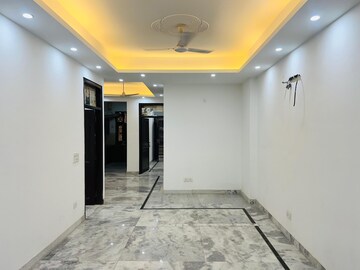 Room in 3 BHK Independent House at Chattarpur – for Rent