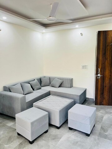 1 BHK Builder Floor For Rent in Saket