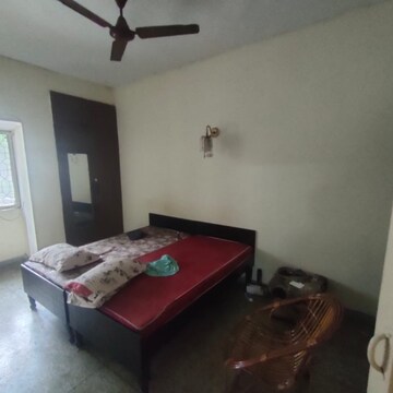 Living Room in 2 BHK Apartment at Rwa Jalvayu Vihar Noida, Sector 25 – for Rent