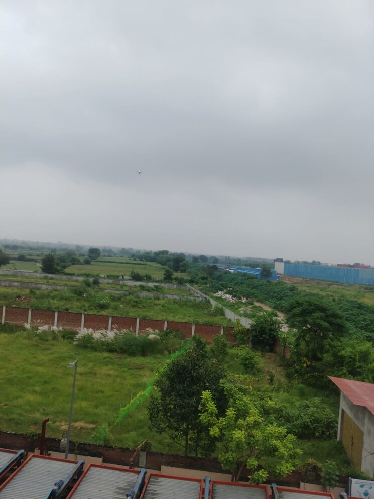 undefined, wave-city  135 Sq.Yd. Plot In Wave City Ghaziabad 9105707