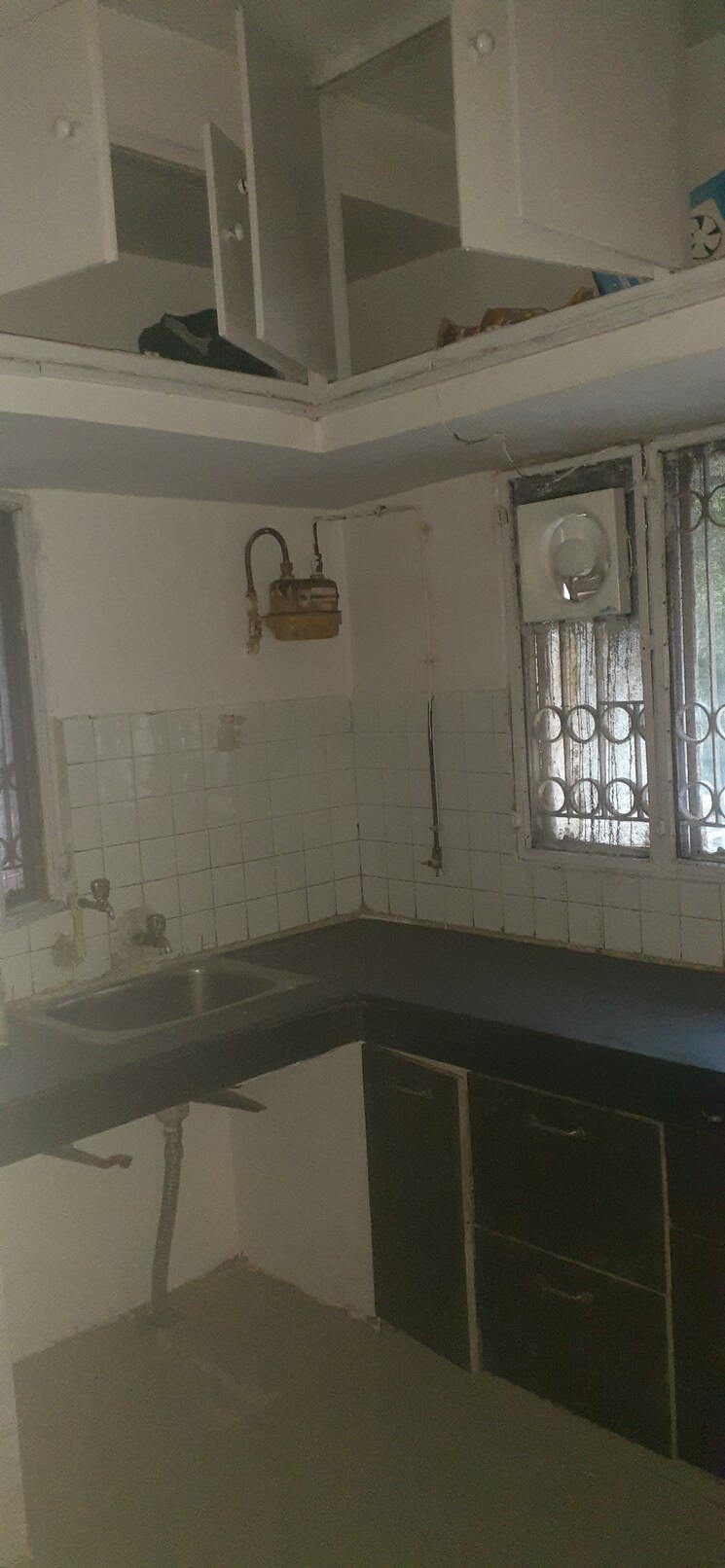 Kitchen, vasant kunj 3 Bedroom 1500 Sq.Ft. Apartment In Vasant Kunj Delhi 9105727