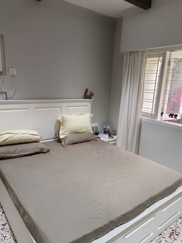 Bedroom in 1 BHK Apartment at Bandra West – for Rent