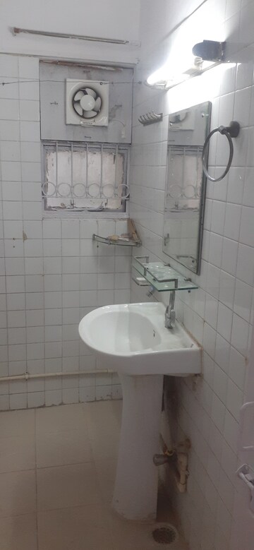 Bathroom in 3 BHK Apartment at Vasant Kunj – for Rent