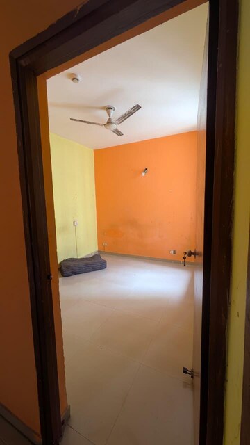 3 BHK Apartment For Rent in Gaur City 2 - 11th Avenue, Sector 16c Greater Noida