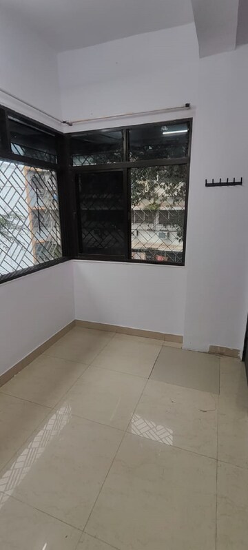 Balcony in 1.5 BHK Apartment at Bandra West – for Rent