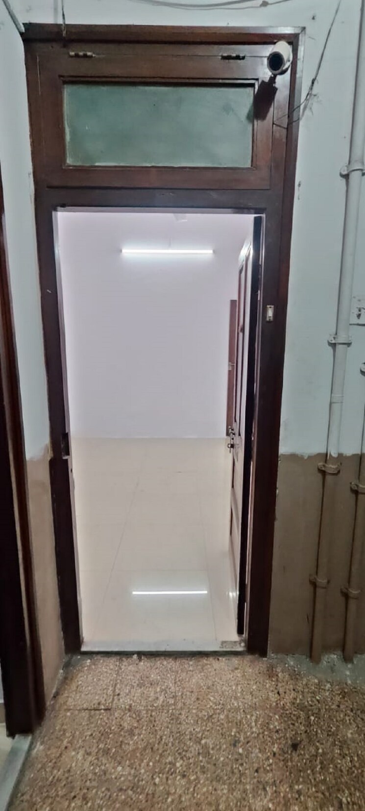 Room, bandra west 1.5 Bedroom 550 Sq.Ft. Apartment In Bandra West Mumbai 9105753