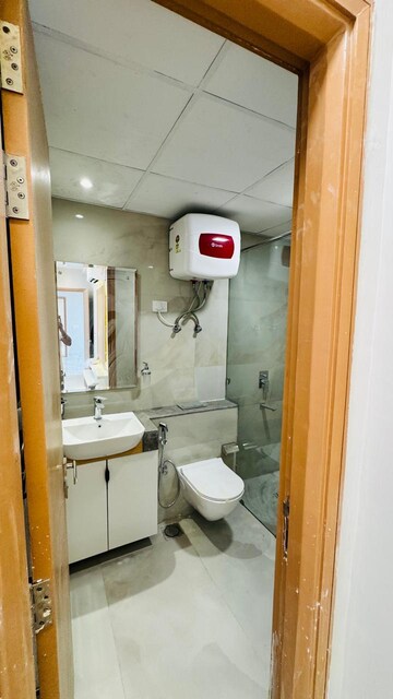 Team Area in 3 BHK Apartment at M3M Heights, Sector 65 – for Rent