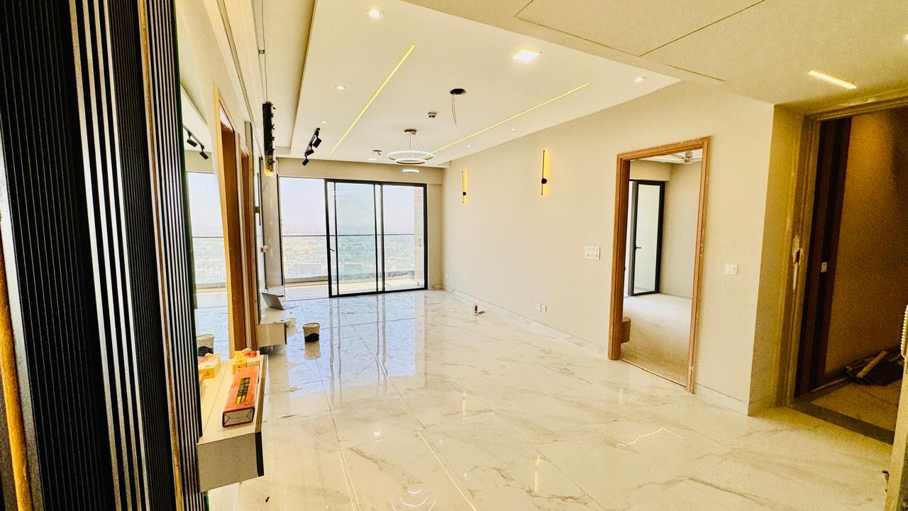 3 BHK + Servant Room Apartment For Rent in M3M Heights