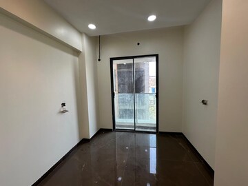 Room in 4 BHK Apartment at Eiffel Tower, Nerul – for Rent