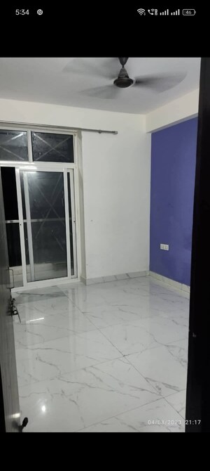 Room in 2 BHK Builder Floor at Sector 73 – for Sale