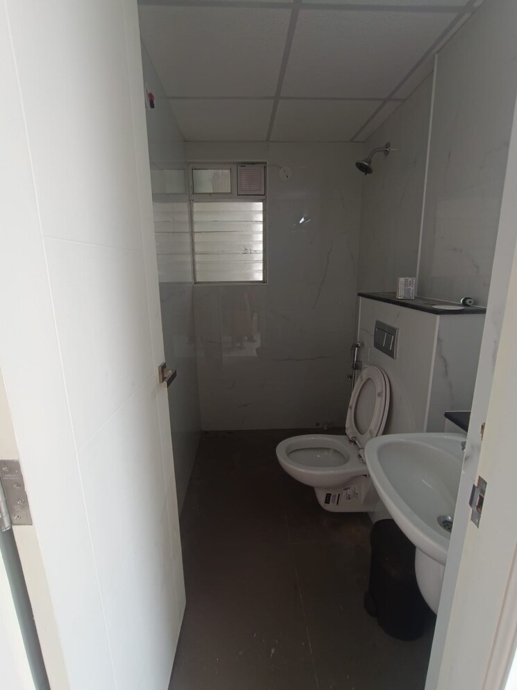 Bathroom, mana-capitol 2 Bedroom 1085 Sq.Ft. Apartment In Sarjapur Road Bangalore 9105769