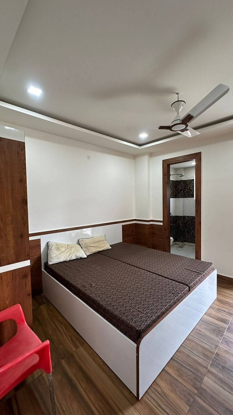 Bedroom, freedom fighters enclave 2 Bedroom 1100 Sq.Ft. Builder Floor In Freedom Fighters Enclave Delhi 9105794