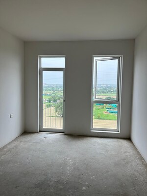 Room in 3 BHK Builder Floor at Smart World Orchard, Sector 61 – for Sale